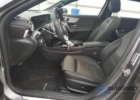 2019 Mercedes-Benz A 220 4Matic z USA, uszkodzony, nr VIN WDD3G4FB8KW002738